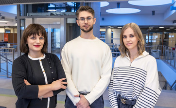 Od lewej: dr inż. arch. Joanna Dudek, mgr inż. arch. Przemysław Dybaś oraz mgr inż. arch. Wiktora Jankowska.